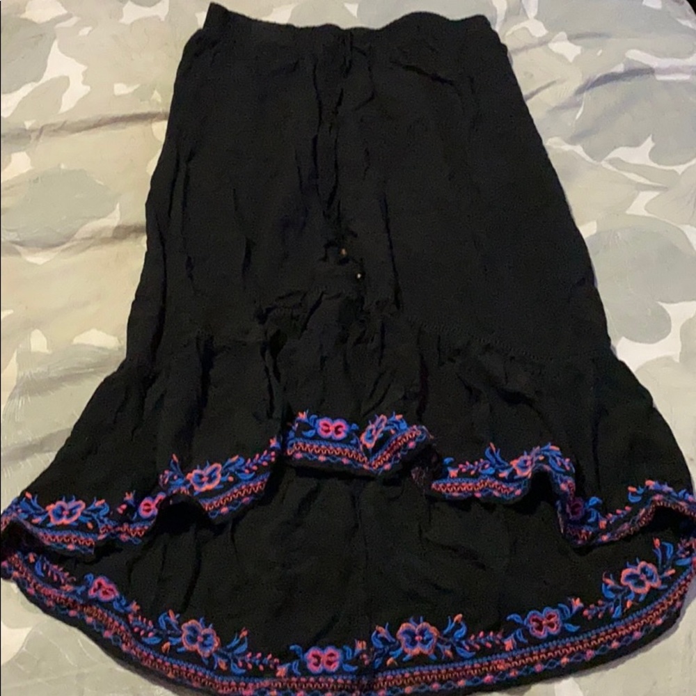 Time and True hi low skirt